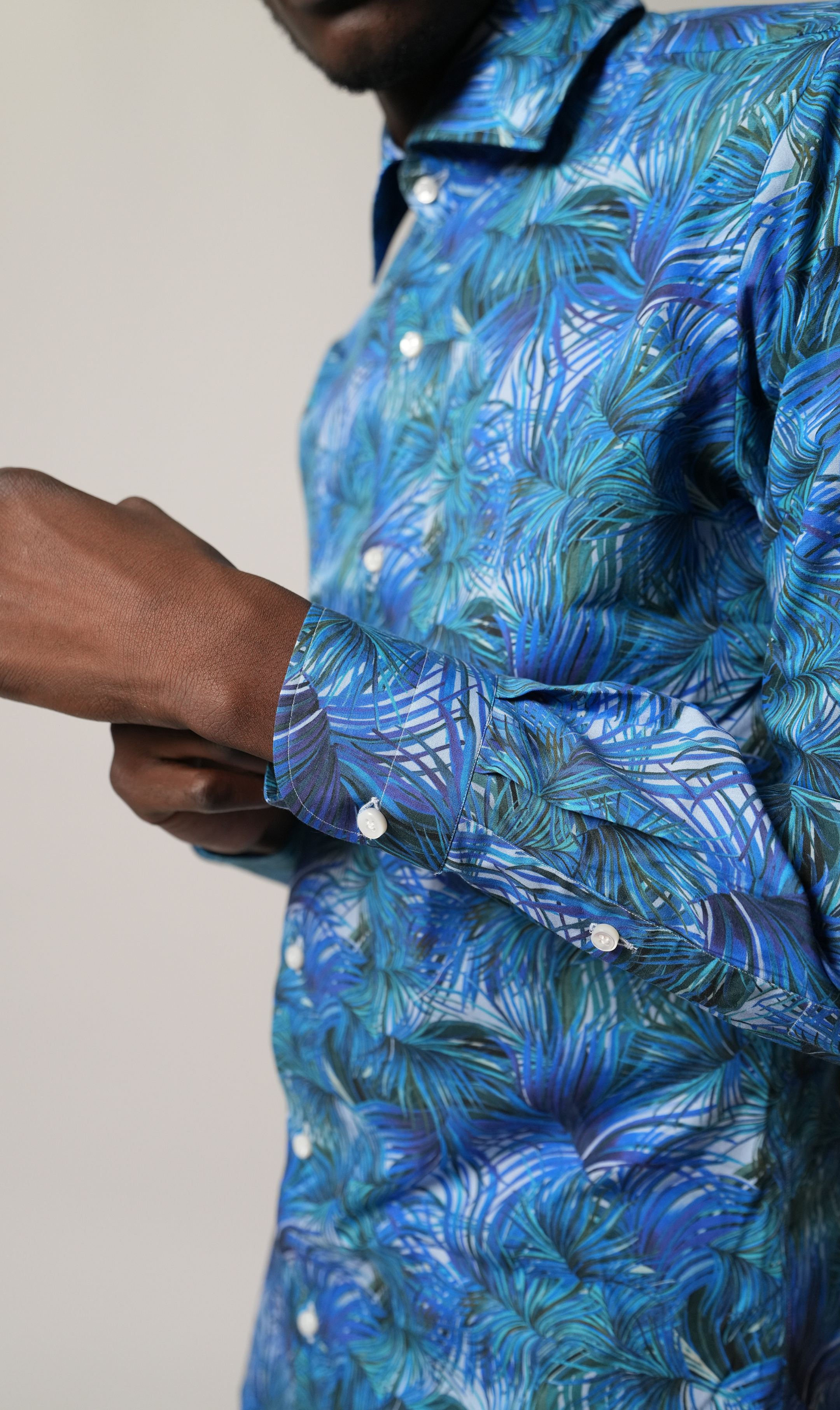 Hemd Handgemacht in Italien Slim Fit Palmen