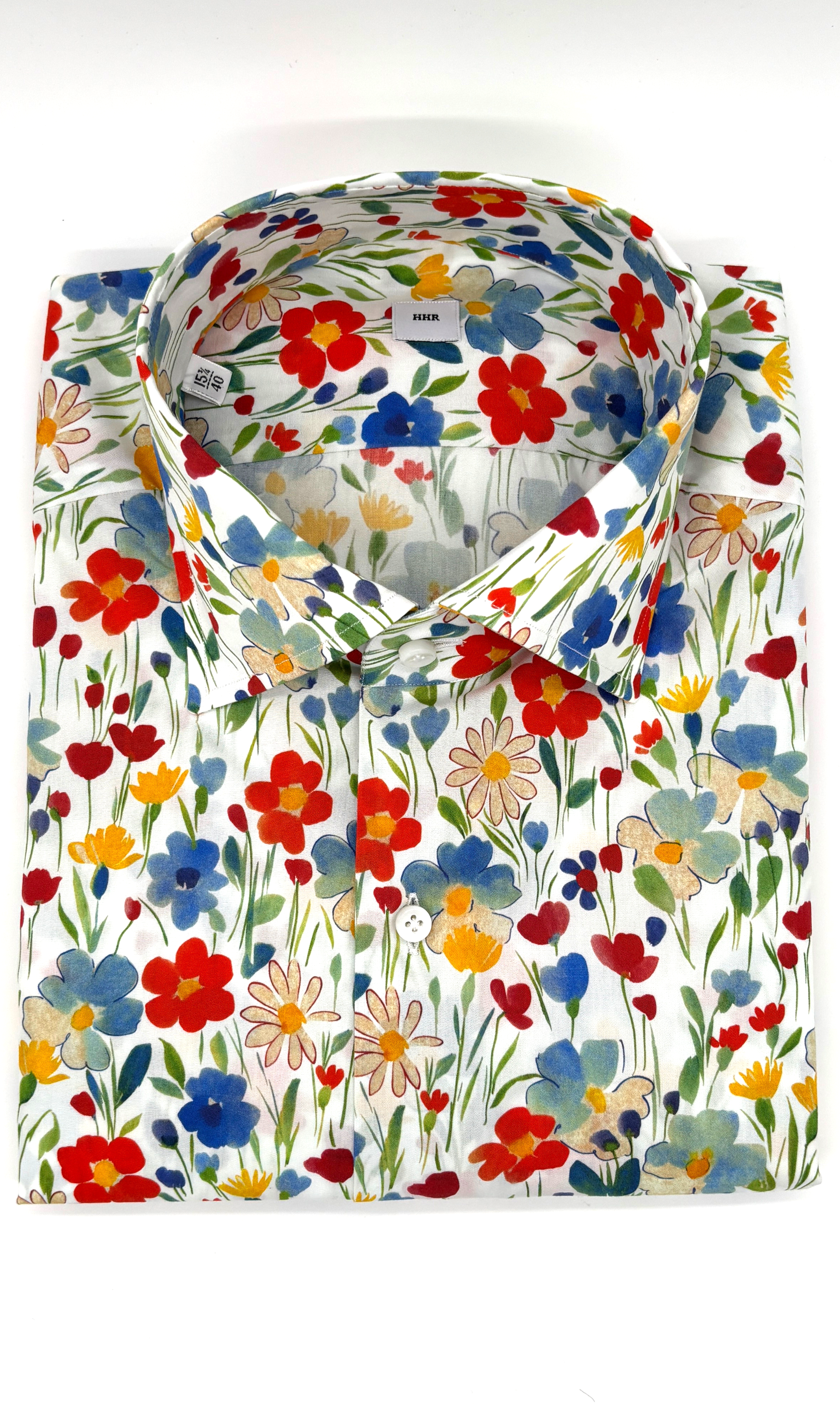 Nachhaltiges Herrenhemd mit bunten Blumen-Muster, Slim-Fit-Schnitt, handgefertigt in Italien aus ägyptischer Baumwolle.