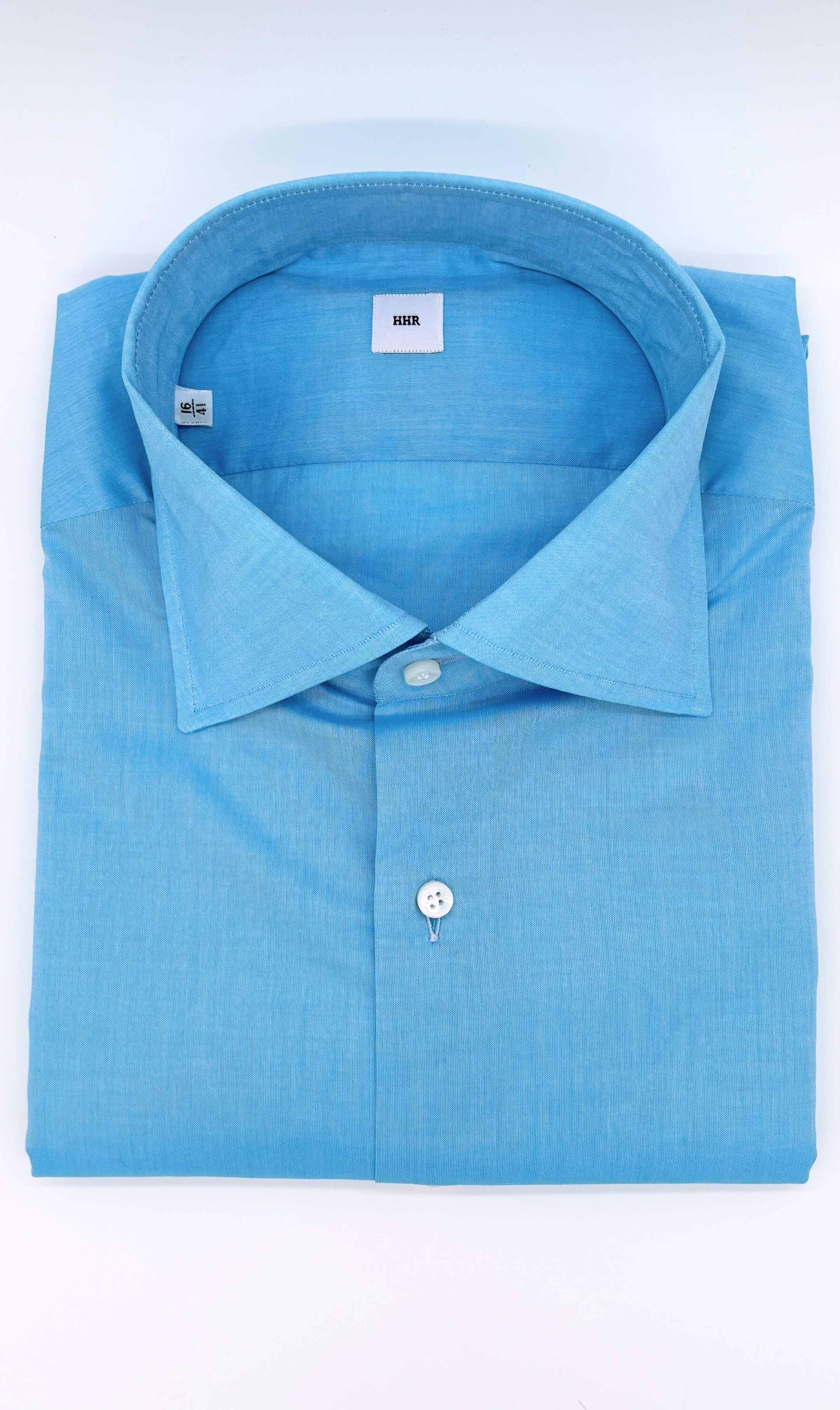 Nachhaltiges Herrenhemd in Blau, Slim-Fit-Schnitt, handgefertigt in Italien aus ägyptischer Baumwolle.